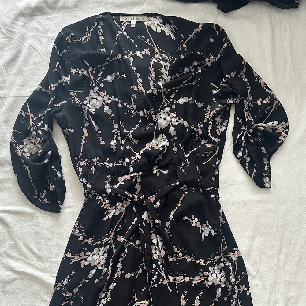Daniel Rainn Black and White Floral Long Sleeve Dress